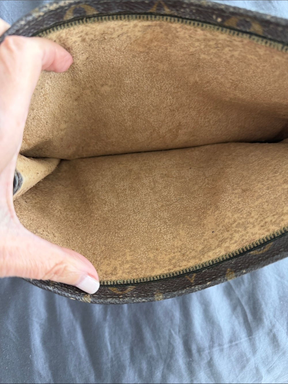 Louis Vuitton Monogram Pouch in Brown and Gold - Picture 2 of 4
